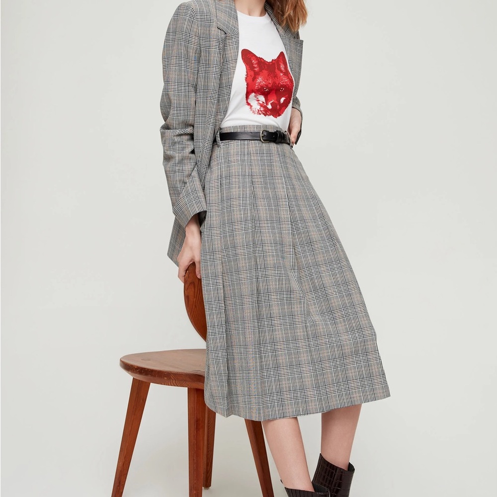 Aritzia Little Moon pleated plaid skirt
